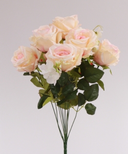 7 PIECE ROSE BUNDLE 50 CM